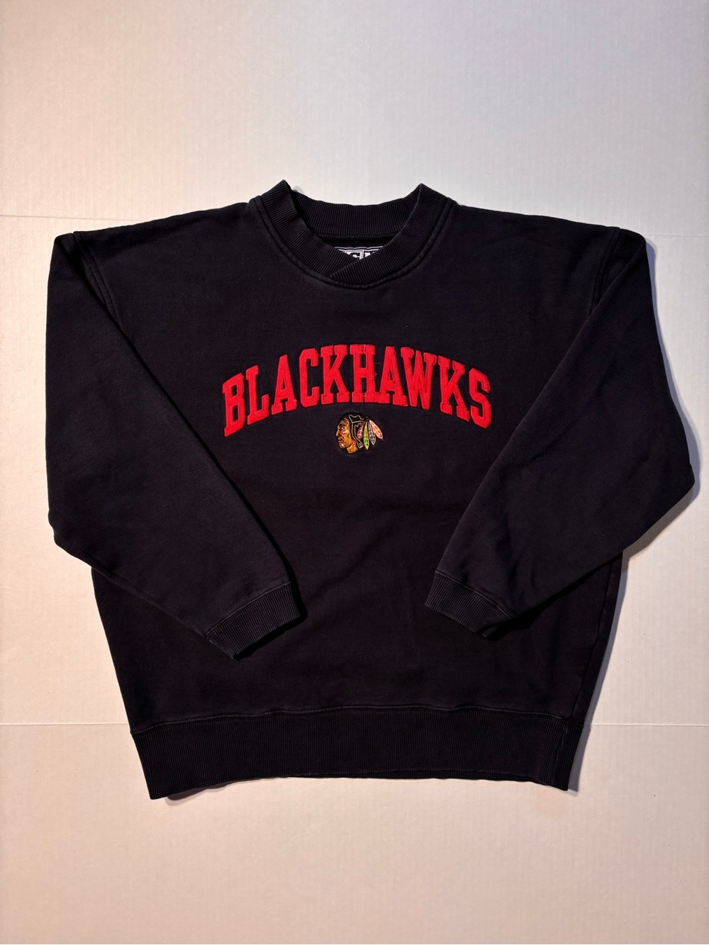 Vtg CCM Chicago Blackhawks NHL Embroidered Spellout 90s Crewneck Sweatshirt Sz L
